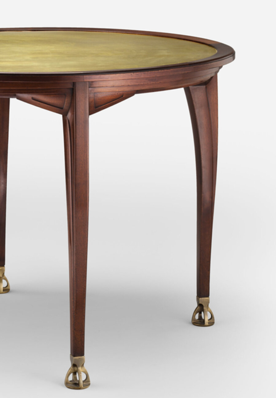 Round table