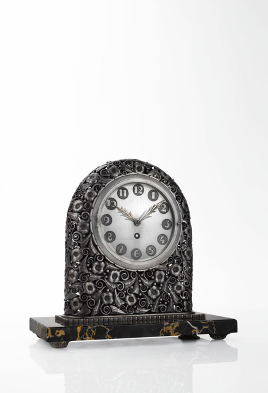 Mantle Clock