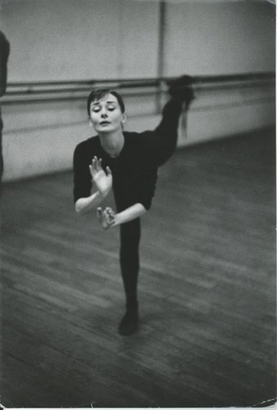 Audrey Hepburn training for funny face