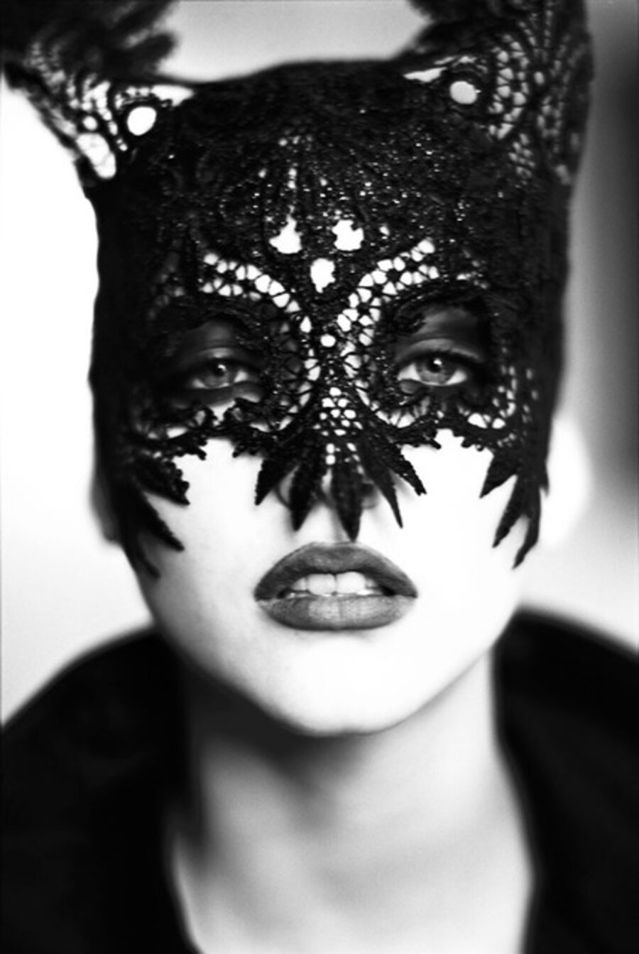 Mask: Nadja Auermann, Paris