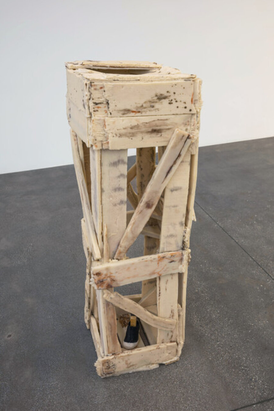 Crate with Sneaker