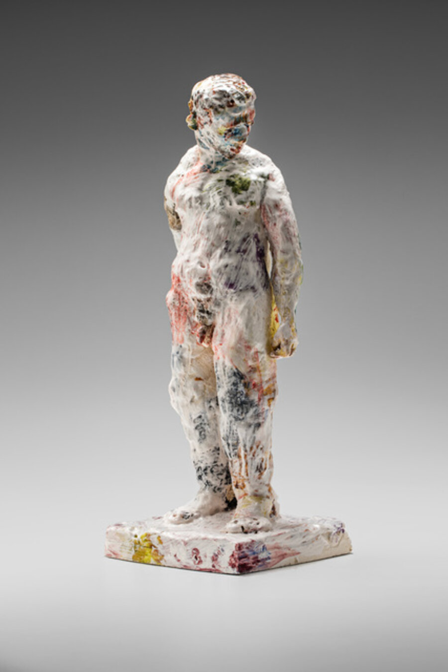 Statue (head turned)