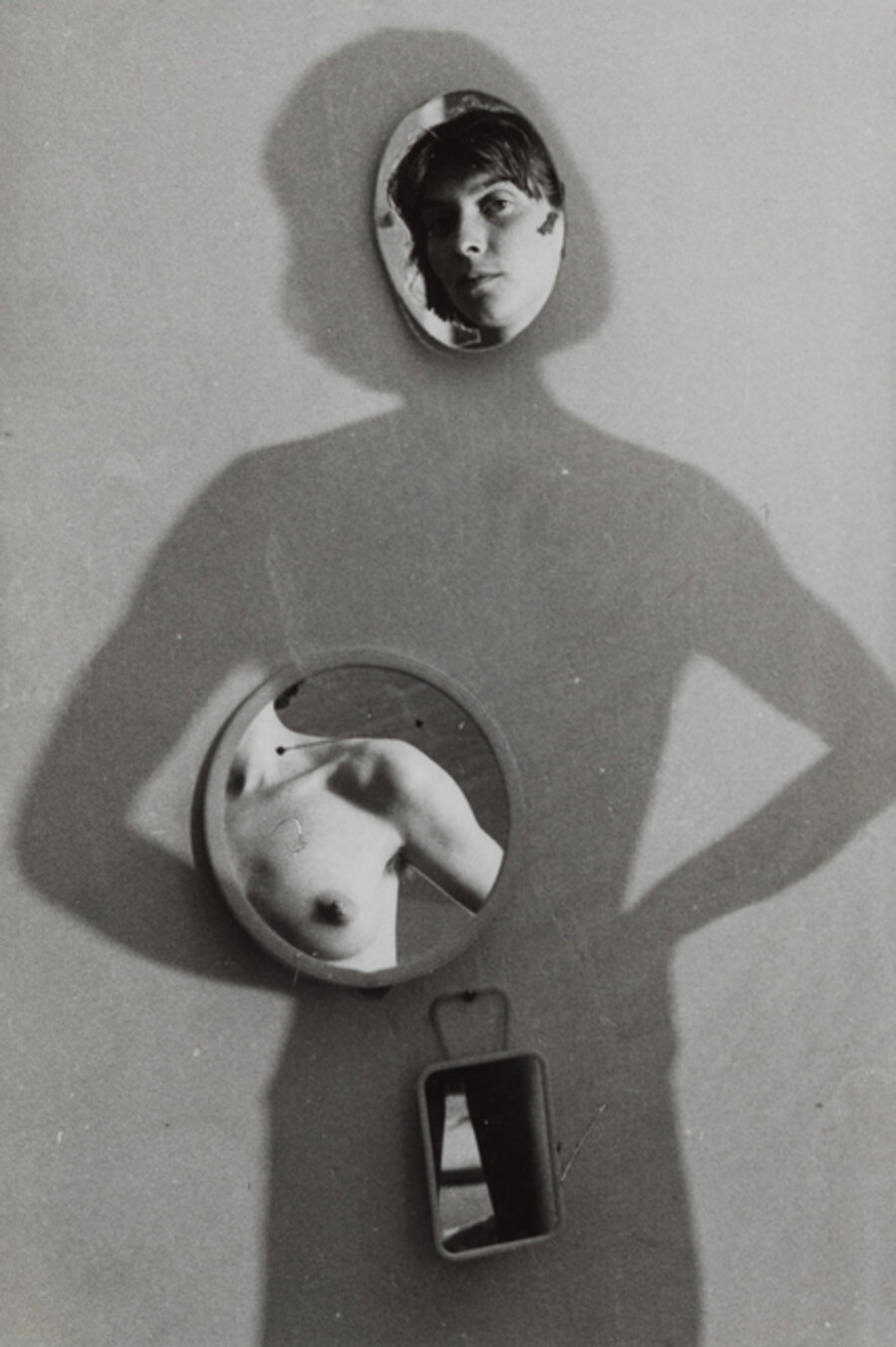 Mirror on the Wall (Tükör a Falon)