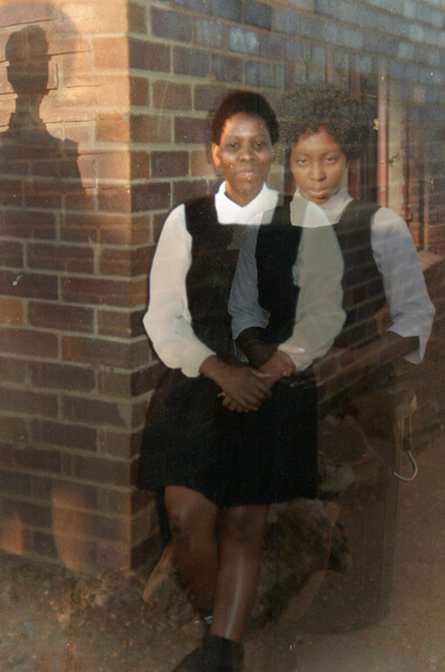 Ke eme ka disparo tsa sekelo II
