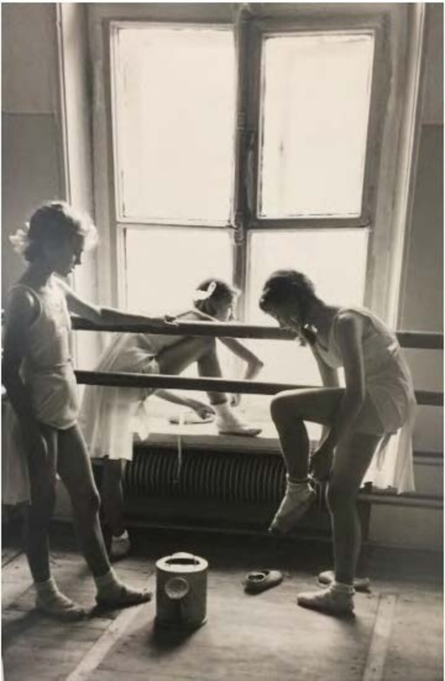 Russia Bolshoi Ballet: Class one takes time out to change shoes