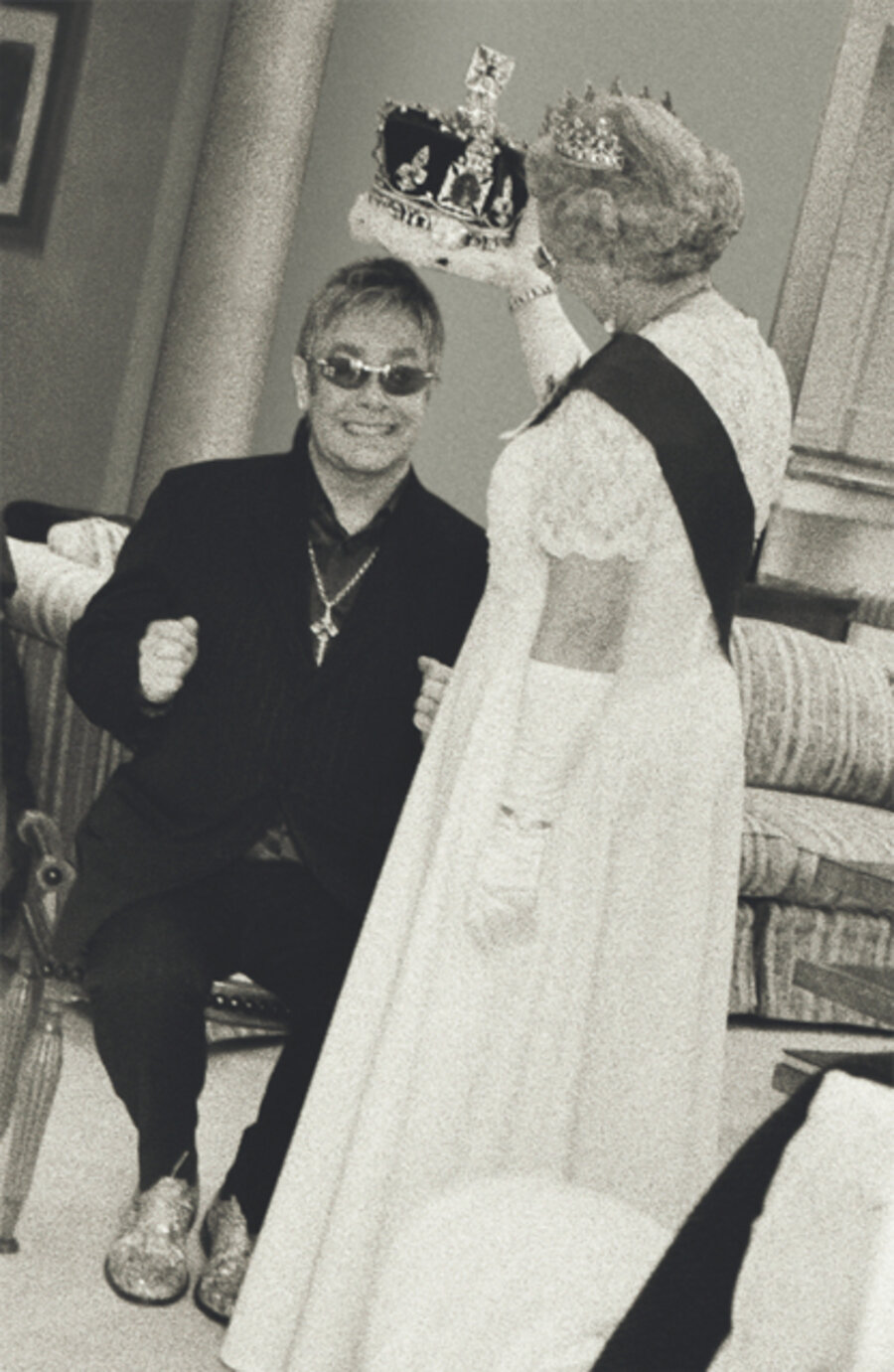 Queen Crowns Elton