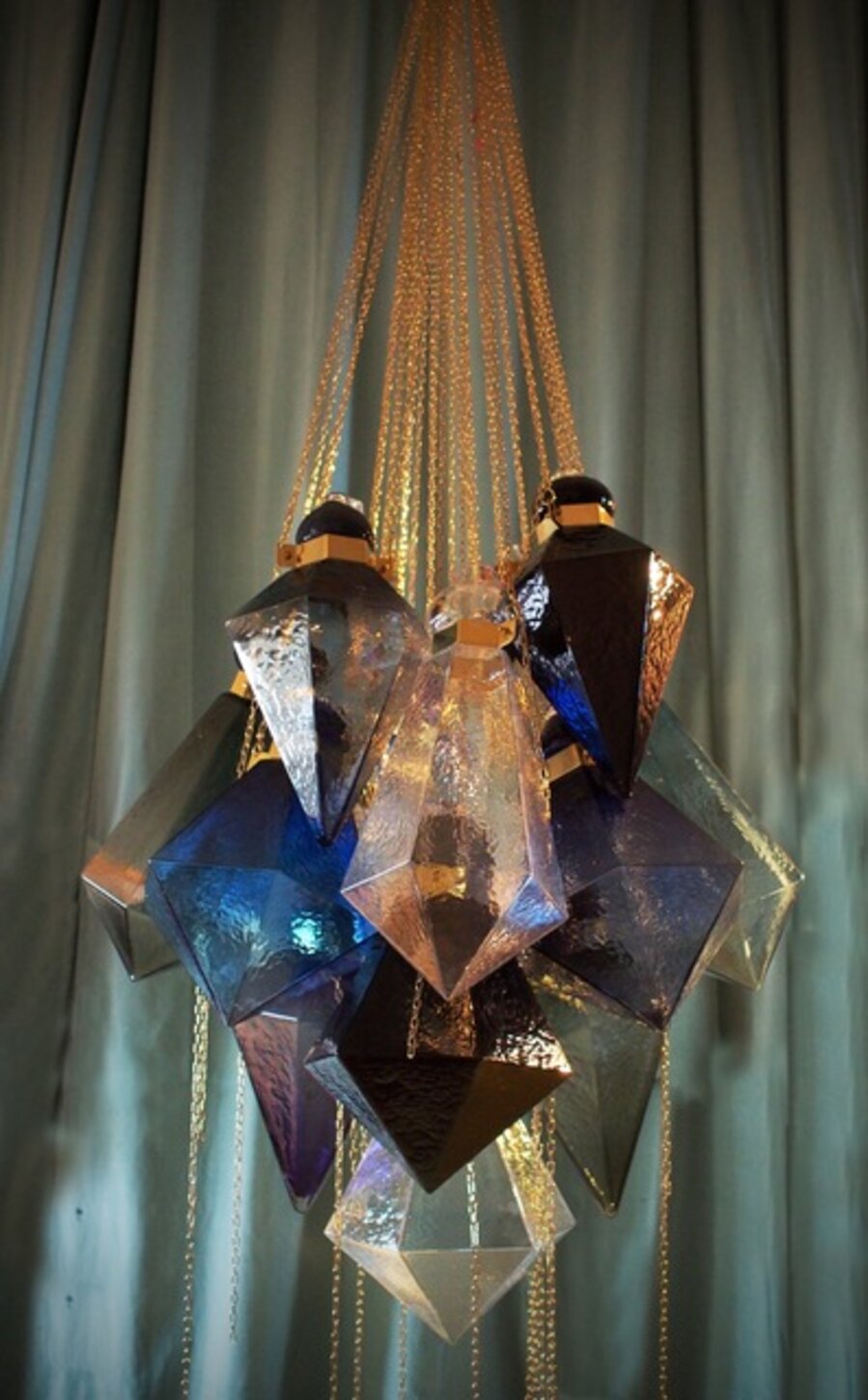 Lustre Gothique Aux Saphirs