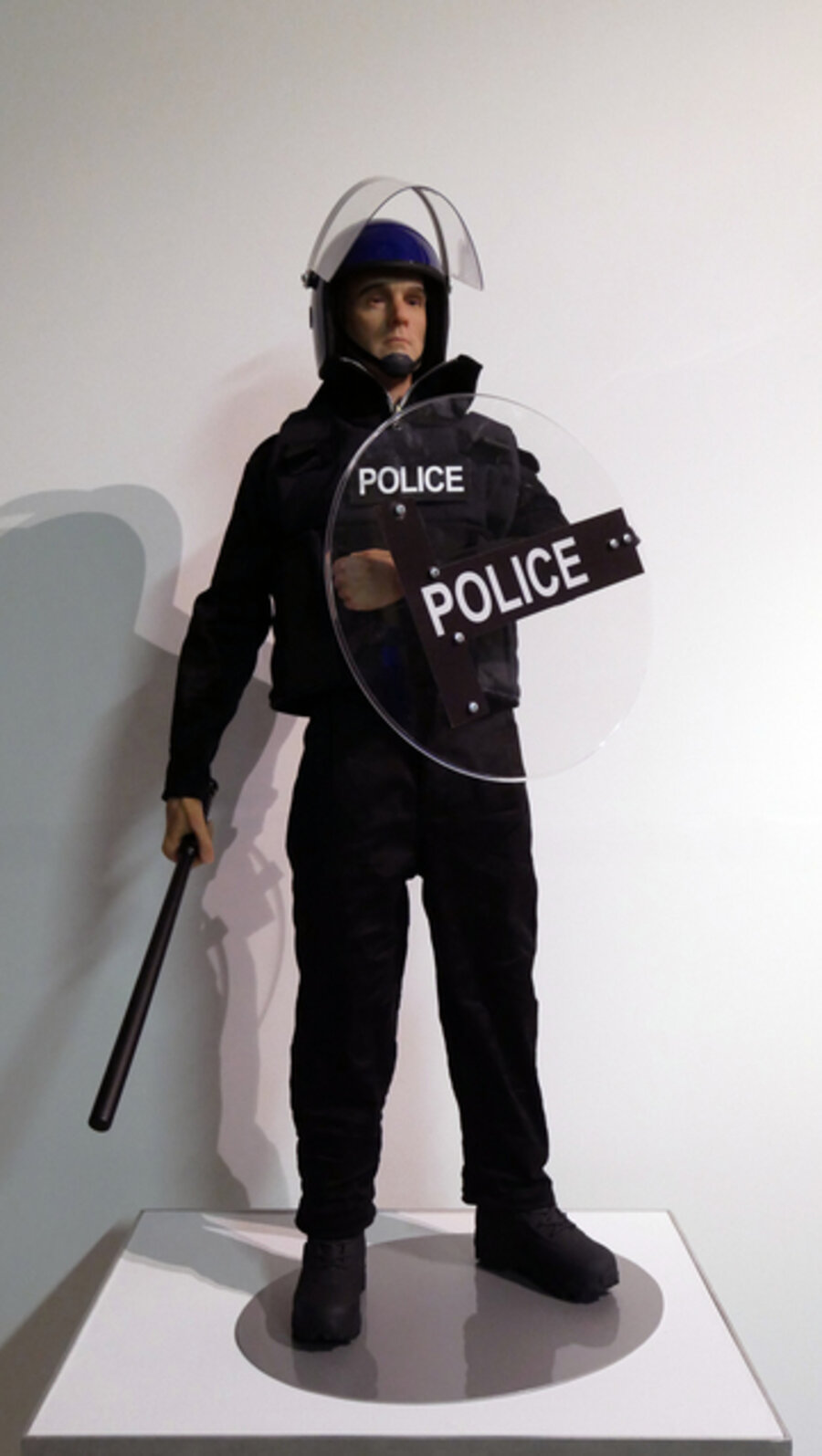 Toy UK Riot Police
