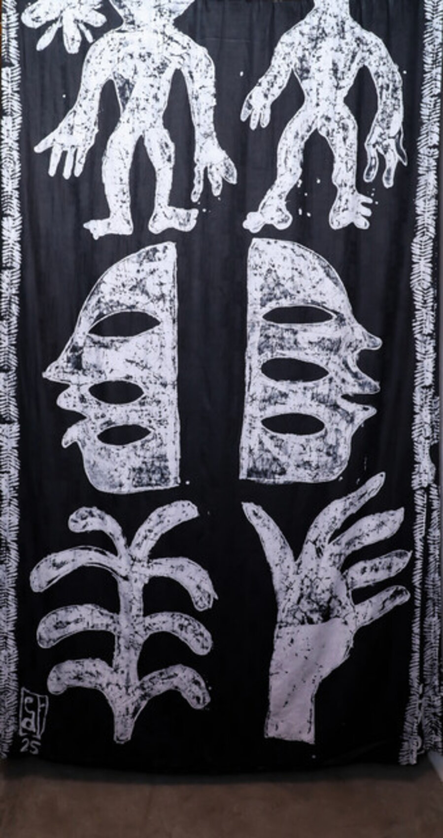 Bodies, Tales and Wishes IV