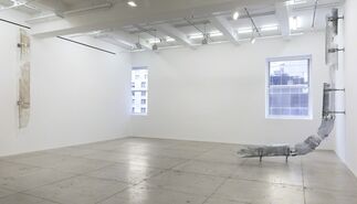 Nairy Baghramian: Dwindle Down, installation view