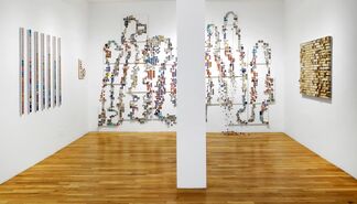 Laurie Frick: Who are you? What day is it?, installation view