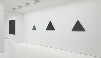 Alan Charlton — Triangle Paintings, installation view
