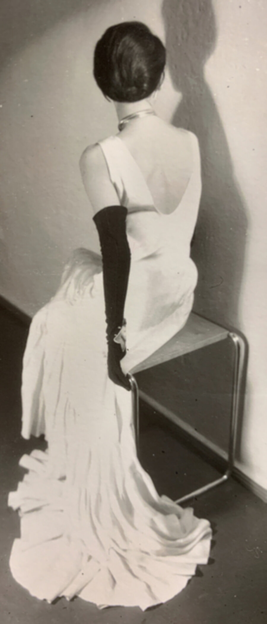 Elegant Dame