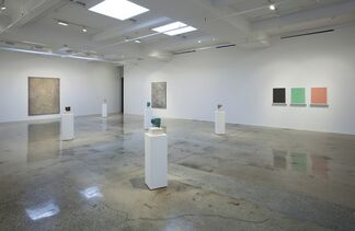 Michael Staniak – Solid State, installation view