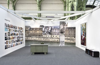Suzanne Tarasieve at Paris Photo 2019, installation view