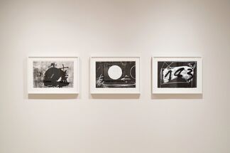 Antoni Tàpies, Prints, installation view