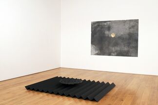 Alison Wilding: Tracking, installation view
