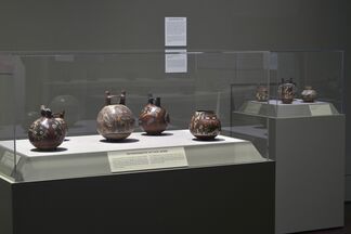 Between Mountains and Sea: Arts of the Ancient Andes, installation view