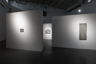 In Ambiguous Sight 模棱, installation view