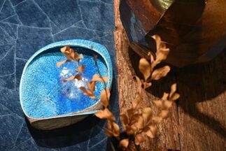 Blue, Shells, Urushi - Shinya Tanoue Contemporary Ceramics exhibition, installation view