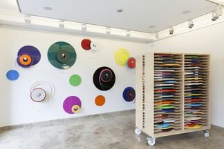 Jürgen Paas – HULAHOOP, installation view