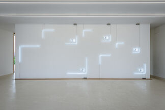 Brigitte Kowanz »Keep at it«, installation view