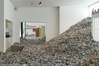 Too Too-Much Much - Thomas Hirschhorn, installation view