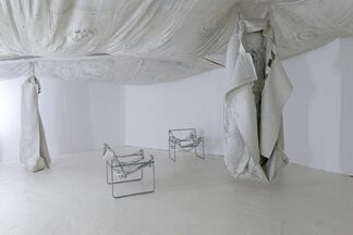Melanie Matranga: 反复 [Fanfu], installation view