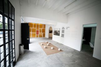 TIEMPO - Colectiva No2, installation view