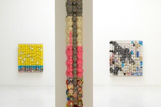 Jacob Hashimoto - The Heartbeat of Irreducible Curves, installation view