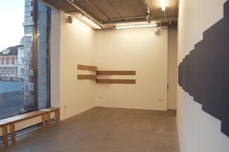Lesley Foxcroft: Corners, installation view