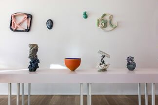 CRMCS #1. A Selection of Contemporary Belgian Ceramics, installation view