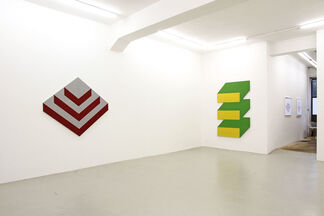 Shaped Canvases 1967/68, installation view