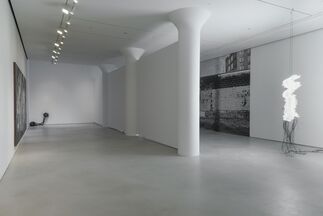 Monica Bonvicini: Re pleasure RUN, installation view