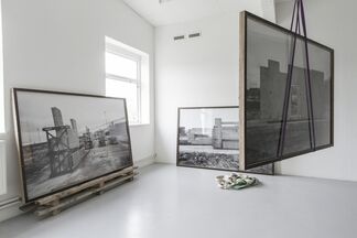 E.B. Itso: Building Stories, installation view