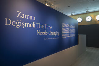 The Time Needs Changing: Cao Fei, Nilbar Güreş, Raqs Media Collective, installation view