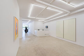 SUMMER GROUP SHOW, installation view