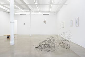 Sculpture: Works by Nahum Tevet, Richard Long, Alan Saret, installation view