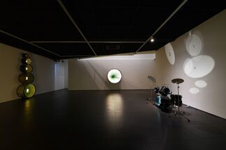 Ivan Navarro- The moon in the water, installation view