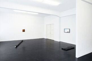 Fabian Knecht _UNG, installation view