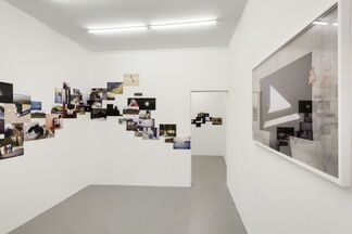 Carole Douillard - Dog Life - Unfolded Pictures, installation view