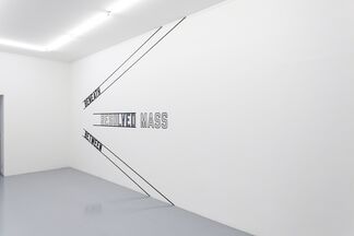 LAWRENCE WEINER - WITHIN GRASP, installation view
