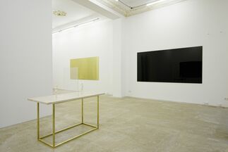 Aron Mehzion | Inverresion, installation view