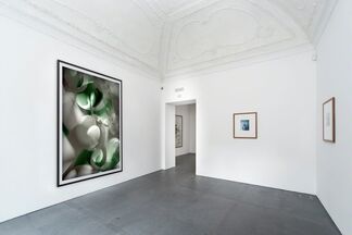 Thomas Ruff, installation view
