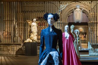 Heavenly Bodies: Fashion and the Catholic Imagination, installation view