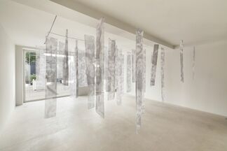 Christian Boltanski - Sombras Blancas, installation view