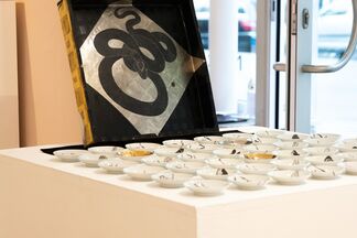 New Kutani – contemporary Kutani ceramics by Masako Inoue & Kayoko Mizumoto, installation view