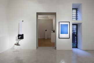 Emmanuele De Ruvo "Metha-Phora, from the Physical to the Moral", installation view