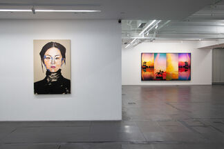 Contemporary Show Off, installation view