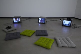 Elina Brotherus / Victoria Schultz, installation view